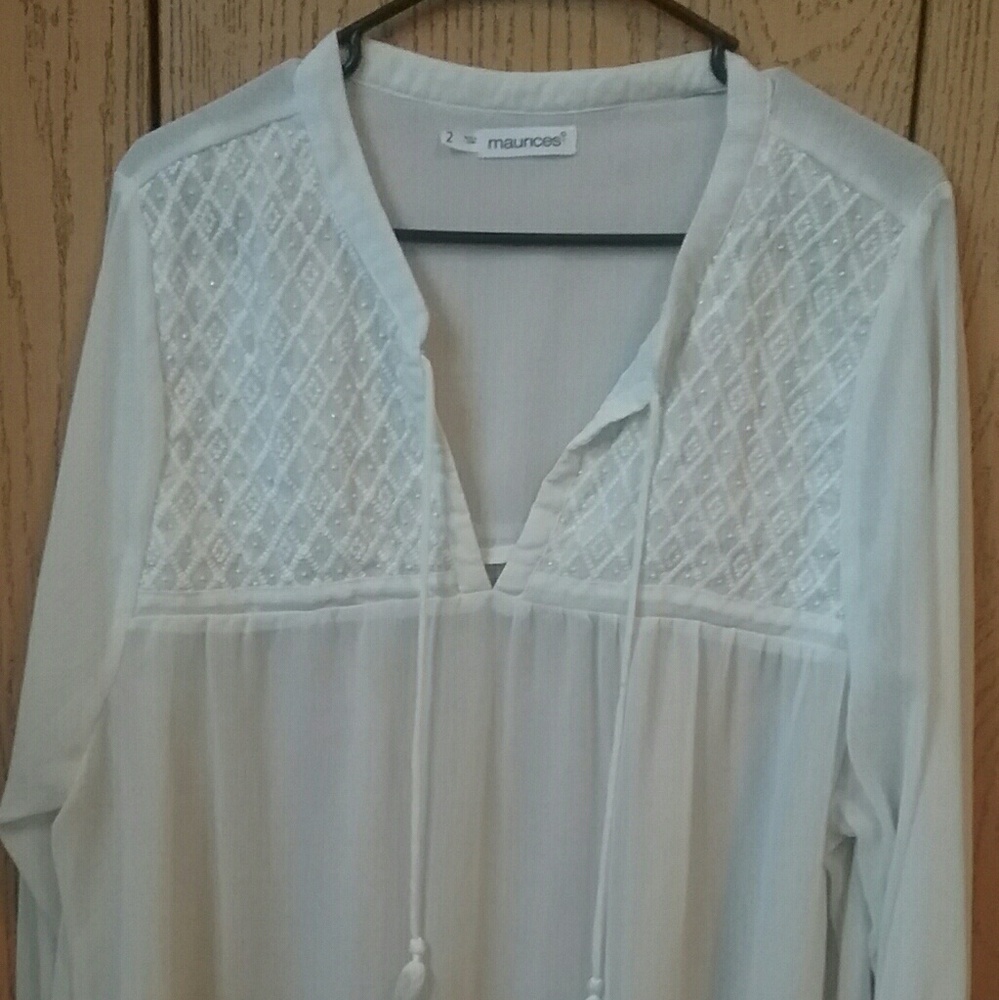 White quarter length top