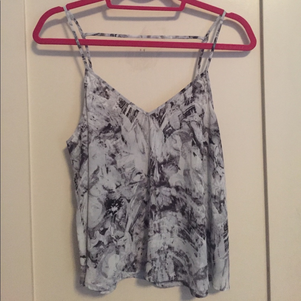 Marble v back tank top