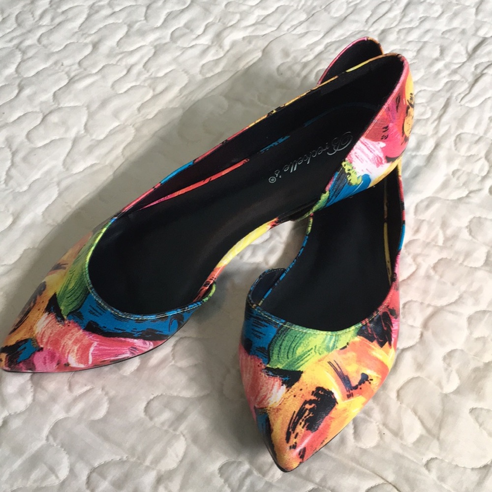 Brand new ladies size 9 flats from Breckelle's