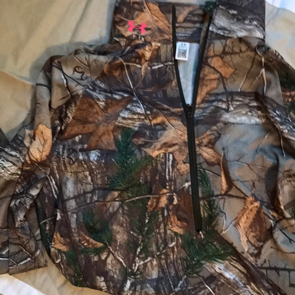 Under Amour Camo top