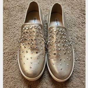 NWOT Steve Madden Rhinestone Slip-on