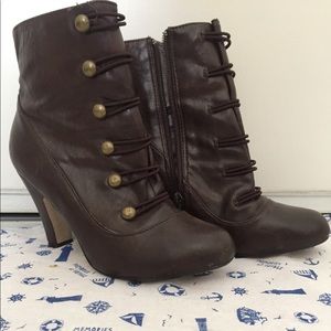 Ankle booties