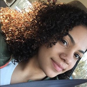 Meet your Posher, Kasandra