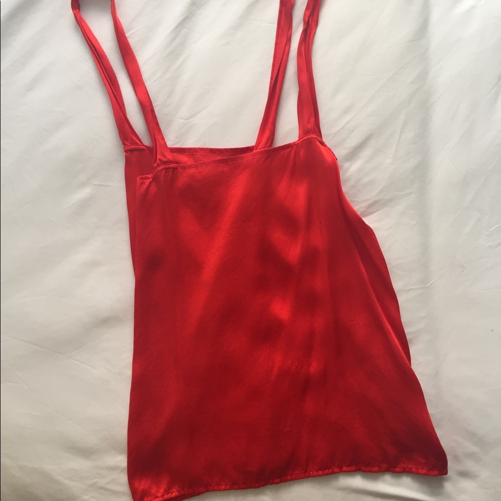 🔥Silk designer top! Gorgeous orange/red color 🔥