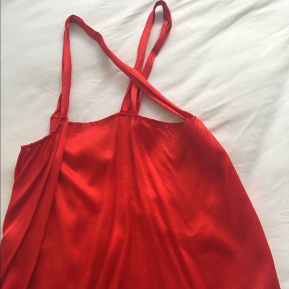 🔥Silk designer top! Gorgeous orange/red color 🔥 - Picture 3 of 4