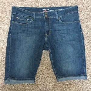 Denizen Modern Skinny Shorts Levi's -Final Price-