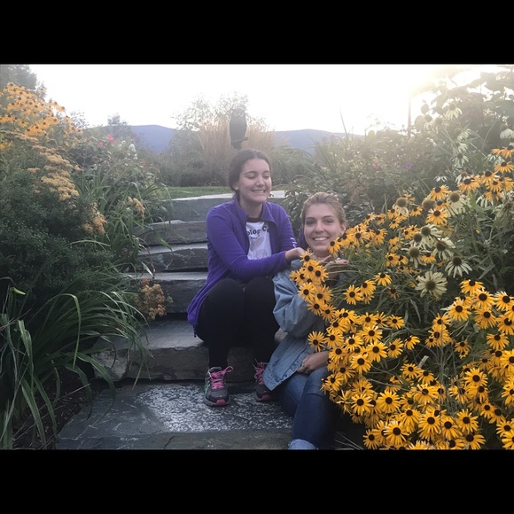 Meet your Posher, Selin - Picture 1 of 1