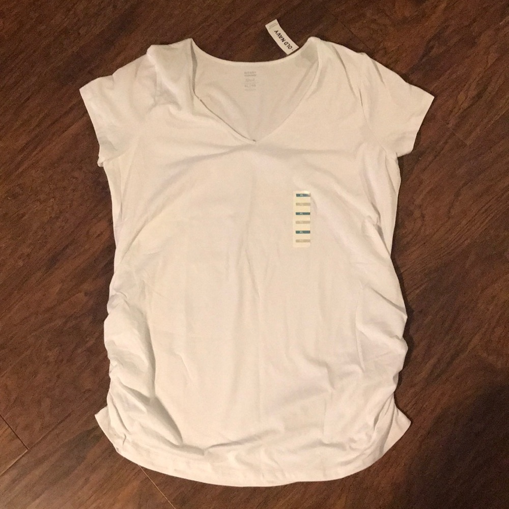 Old navy maternity t-shirt
