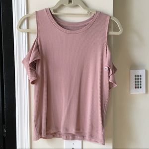 ⚡️NWOT-Pink Cold Shoulder Top