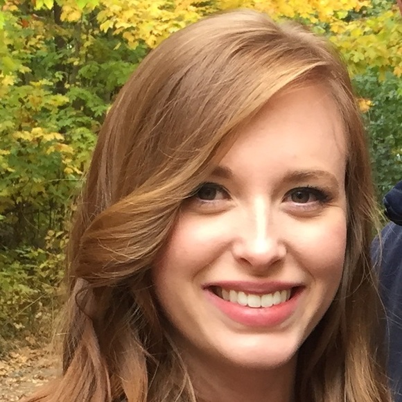 Meet your Posher, Sarah - Picture 1 of 1