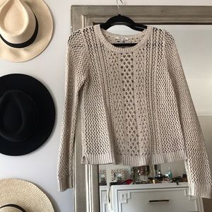 Lightweight sweater