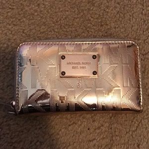 Michael Kors wristlet/ wallet