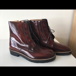 Very stylish boots, size 7