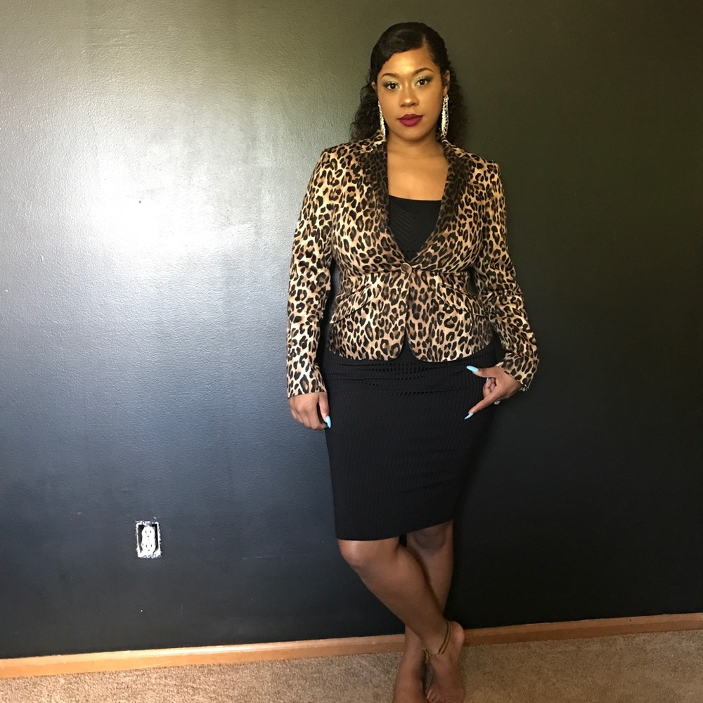 Stretch brown and black leopard print blazer