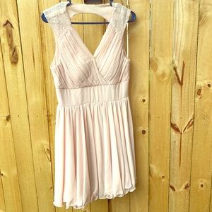Qurio light pink dress