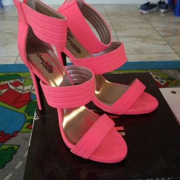 Heels - Picture 1 of 3