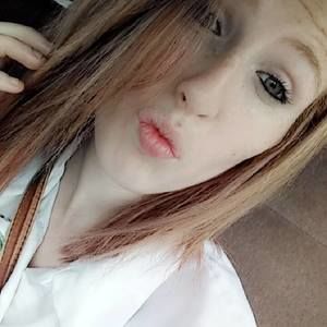 Meet your Posher, Caitlynn