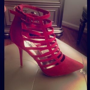 Red shoes 👠
