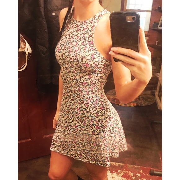 American Eagle Outfitters Dresses & Skirts - Floral AE Dress