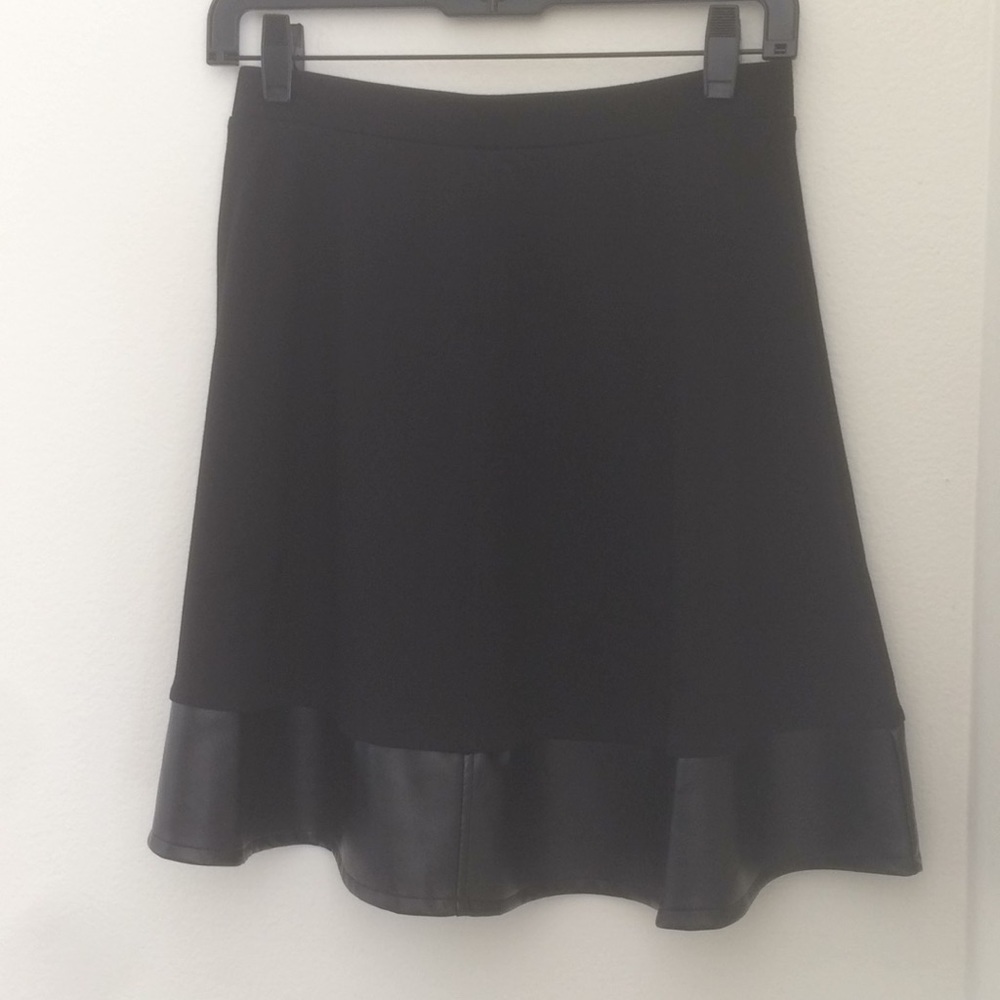 Saks fifth avenue leather skirt
