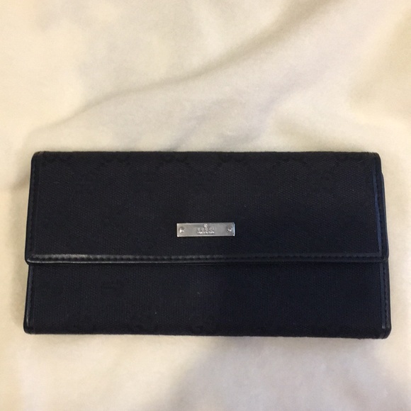 Gucci Handbags - Gucci Canvas Wallet