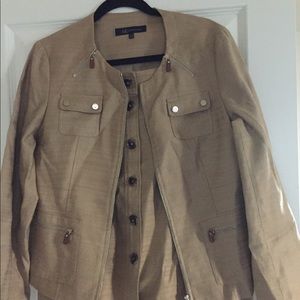 Two piece Jones New York Suit fabulous condition