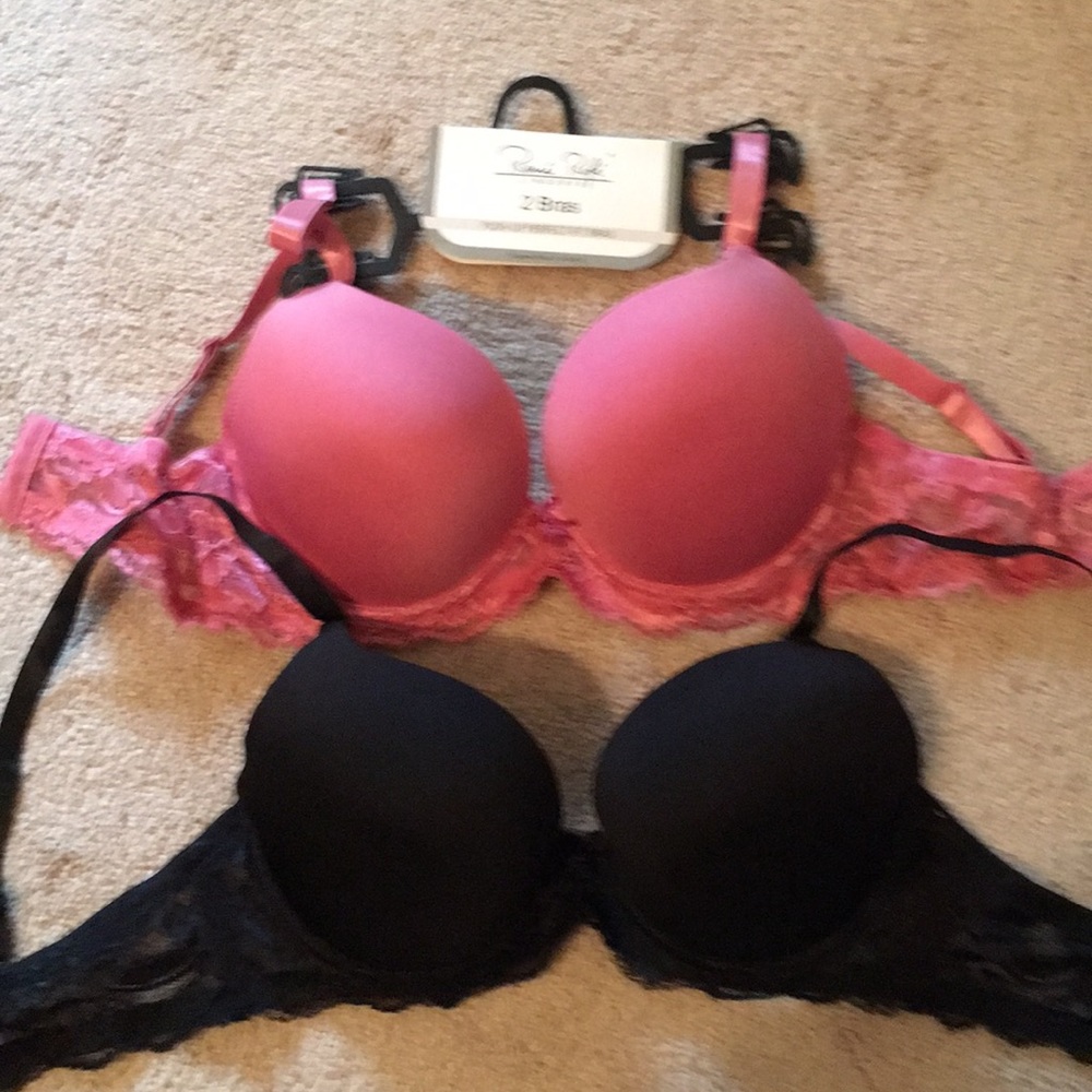 2 Rene Rofe Bras~ 36C