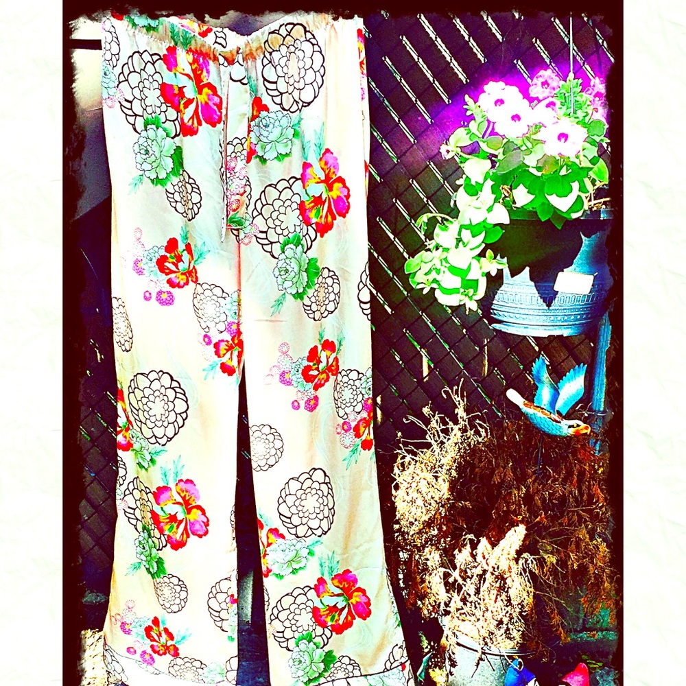 VS flower 🌺 PJ's