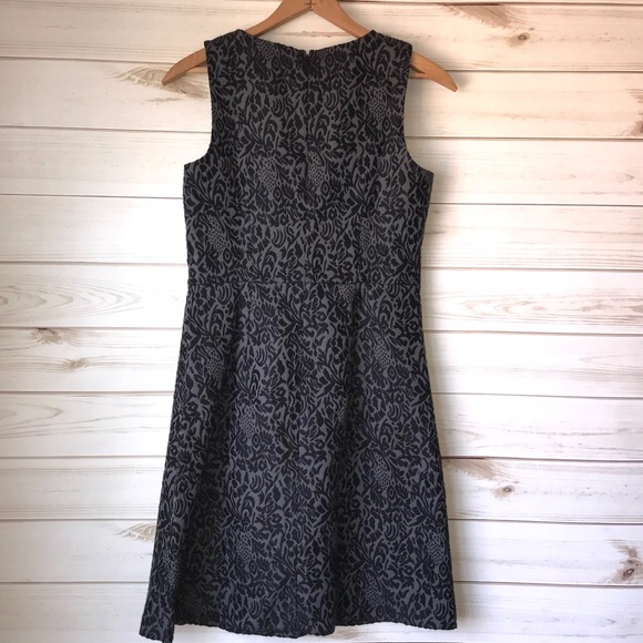 NWT. Loft• Dress• size 2 - Picture 3 of 5