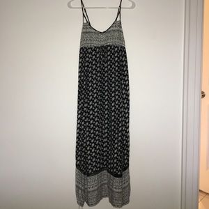 American eagle black and white maxi dress