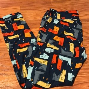 LuLaRoe Tall & Curvy Leggings