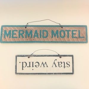 Brandy Melville signs!