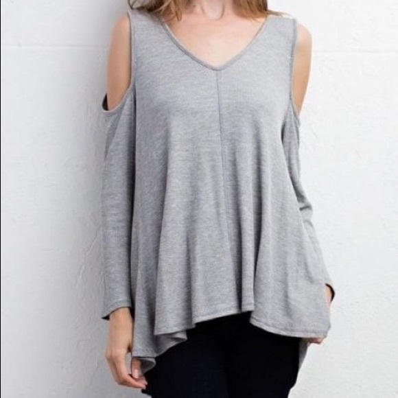 Loose Fit Top with Open Shoulders - Picture 2 of 8
