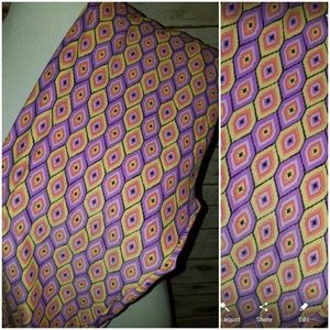 LulaRoe Tall and Curvy Leggings