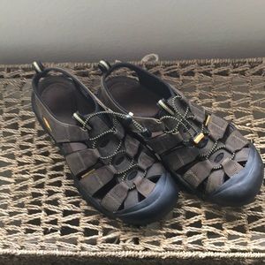 Keen Newport Size 11