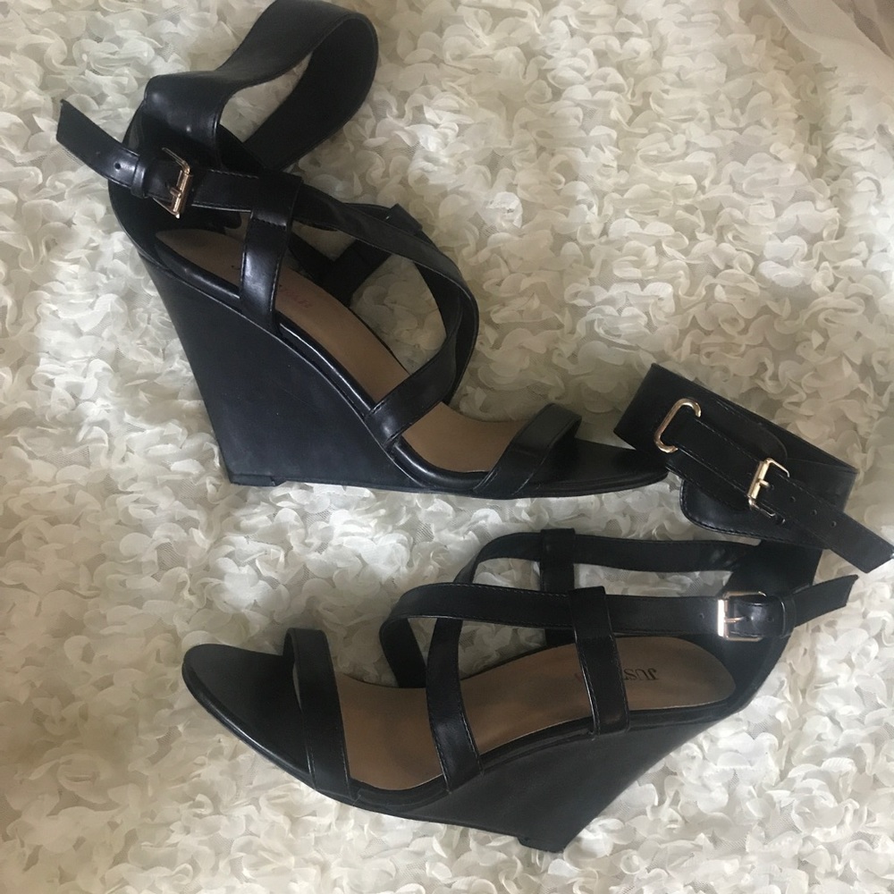 Just fab black strap wedges