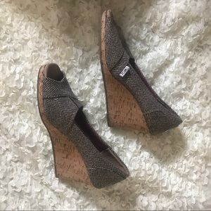 Toms Herringbone Wedges