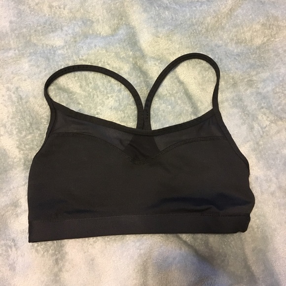 NWOT fabletics reversible sports bra - Picture 3 of 3