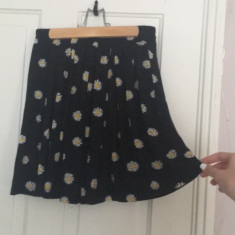 Brandy Melville Sunflower Skirt