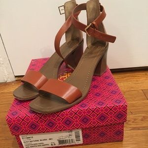 Tory Burch tan leather sandals