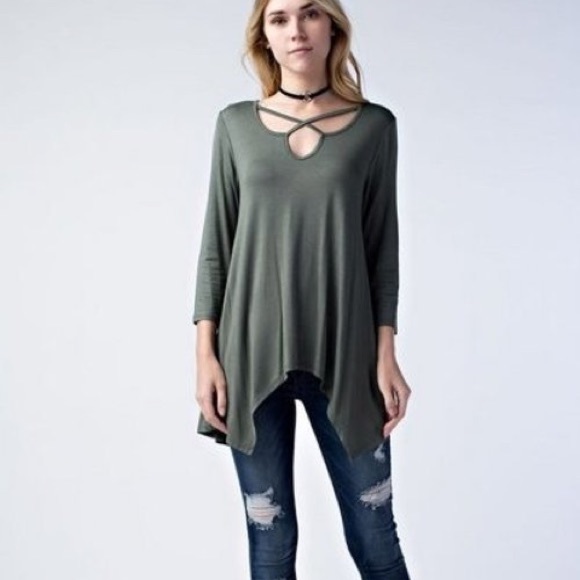 Solid Top with criss cross neck - Picture 7 of 7