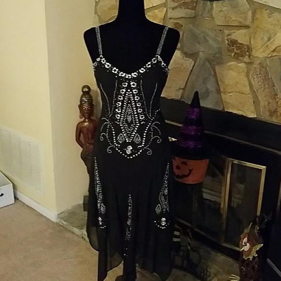 R & M Richards Dresses & Skirts - Stunning!!!! Black sequin and beaded dress