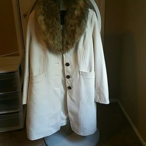 Fitted Wool Cream Coat with Removable Fur sz M
