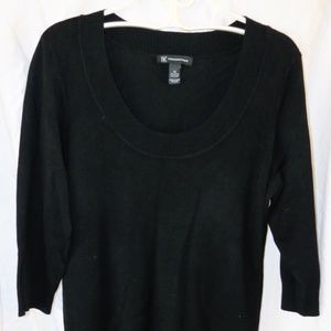 Black 3/4 sleeve sweater
