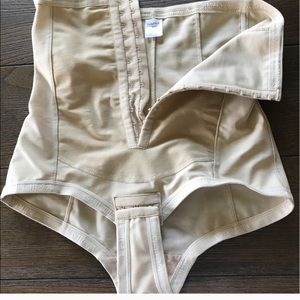 Bellefit dual closure girdle