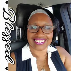 Meet your Posher, Donna