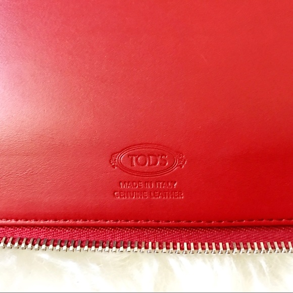 Tod's Patent-Leather iPad 2 Case (vibrant red)