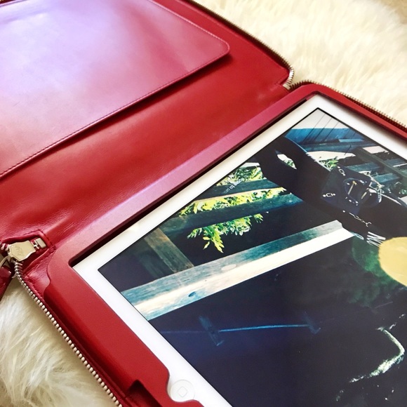 Tod's Patent-Leather iPad 2 Case (vibrant red)