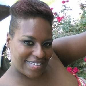 Meet your Posher, Mia