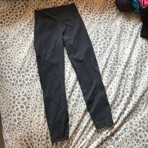 Dark grey mesh 7/8 lulu leggings